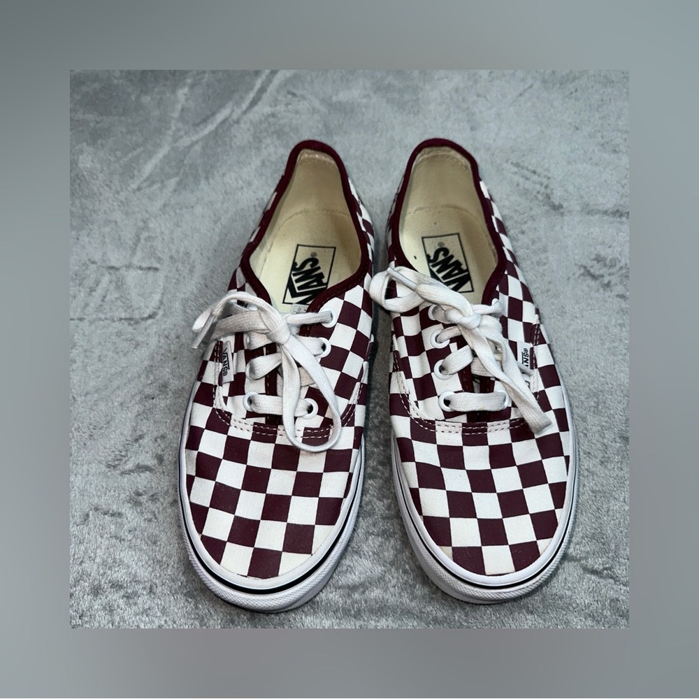 Vans Authentic Checkerboard Low Top Maroon Sneaker Women’s Size 7 Unisex 5.5 Men